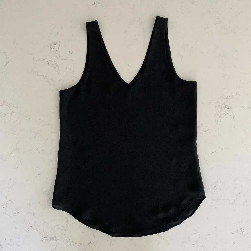 RW&CO. V Neck Sleeveless Lined Polyester Tank Top Black Sz XS NWOT